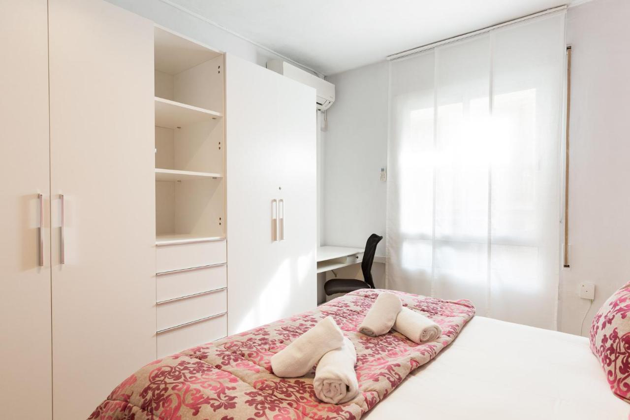 Stay U-Nique Apartments Radas II Barcelona Luaran gambar