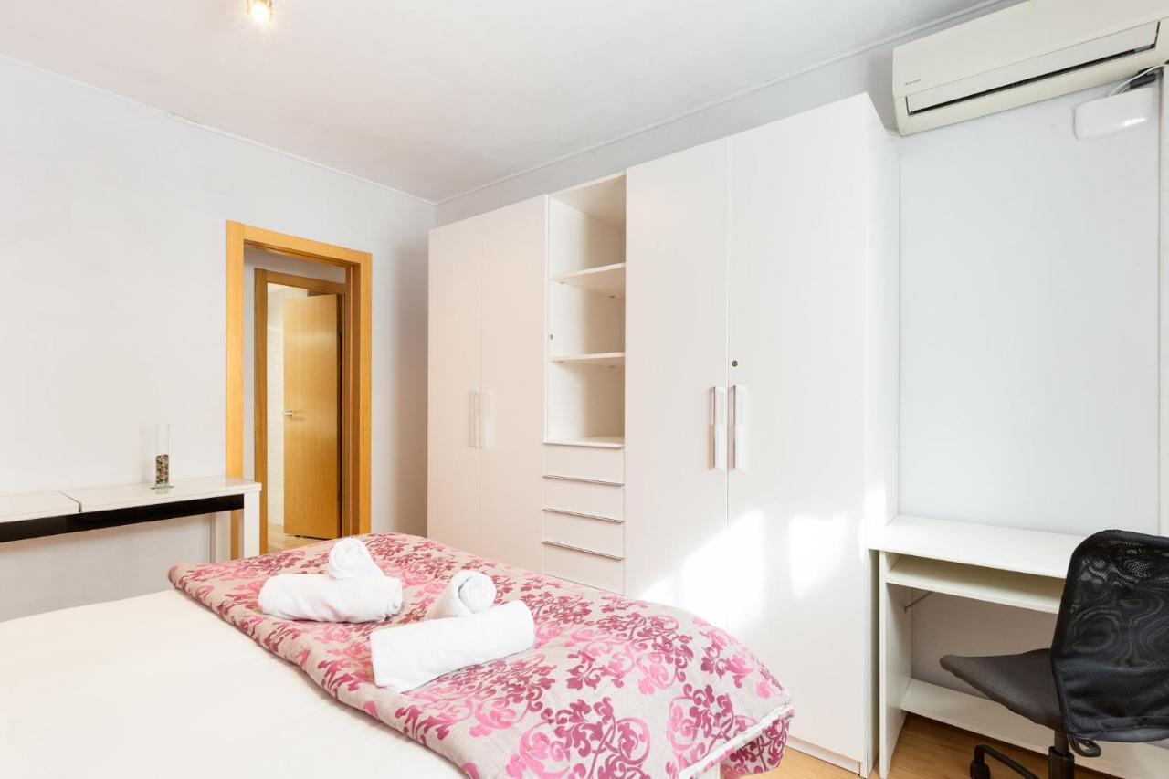 Stay U-Nique Apartments Radas II Barcelona Luaran gambar