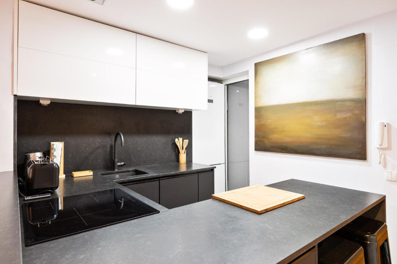 Stay U-Nique Apartments Radas II Barcelona Luaran gambar